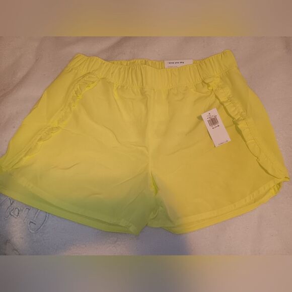 Old Navy Dolphin-Hem Ruffle-Trim Girls Run Shorts NWT - Picture 2 of 7